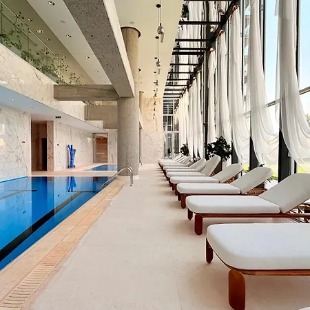 Luxury One Bedroom With Balcony And Pool Access In Exclusive Up-site * Βουκουρέστι