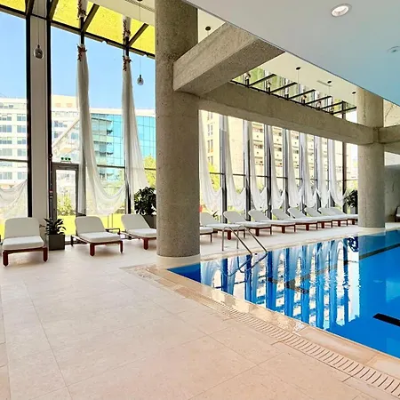 아파트 Luxury One Bedroom With Balcony And Pool Access In Exclusive Up-site