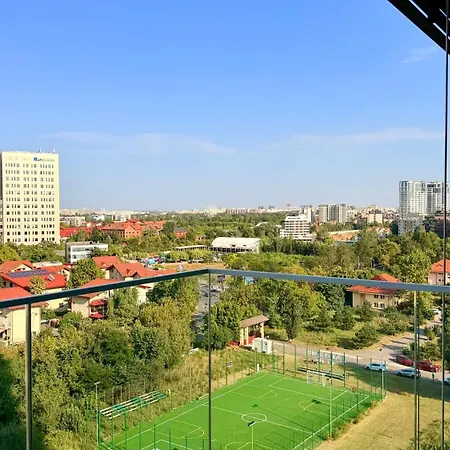Апартаменти Luxury One Bedroom With Balcony And Pool Access In Exclusive Up-site *