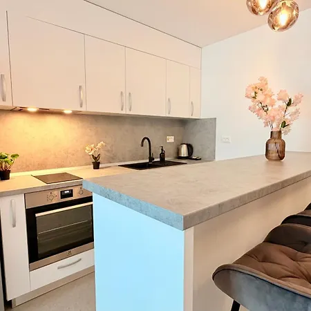 Διαμέρισμα Luxury One Bedroom With Balcony And Pool Access In Exclusive Up-site *